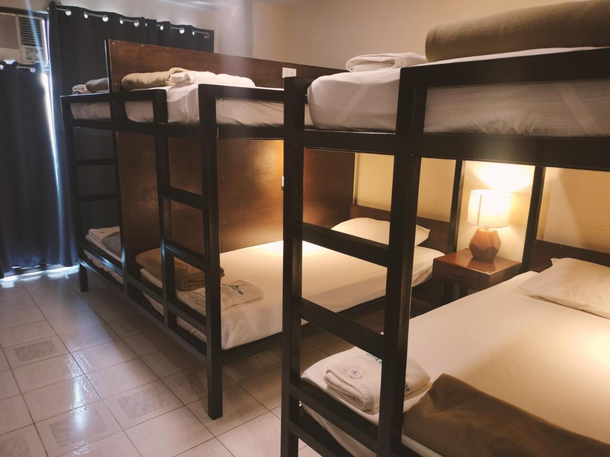 Fuente Hotel De Cebu Bagian luar foto