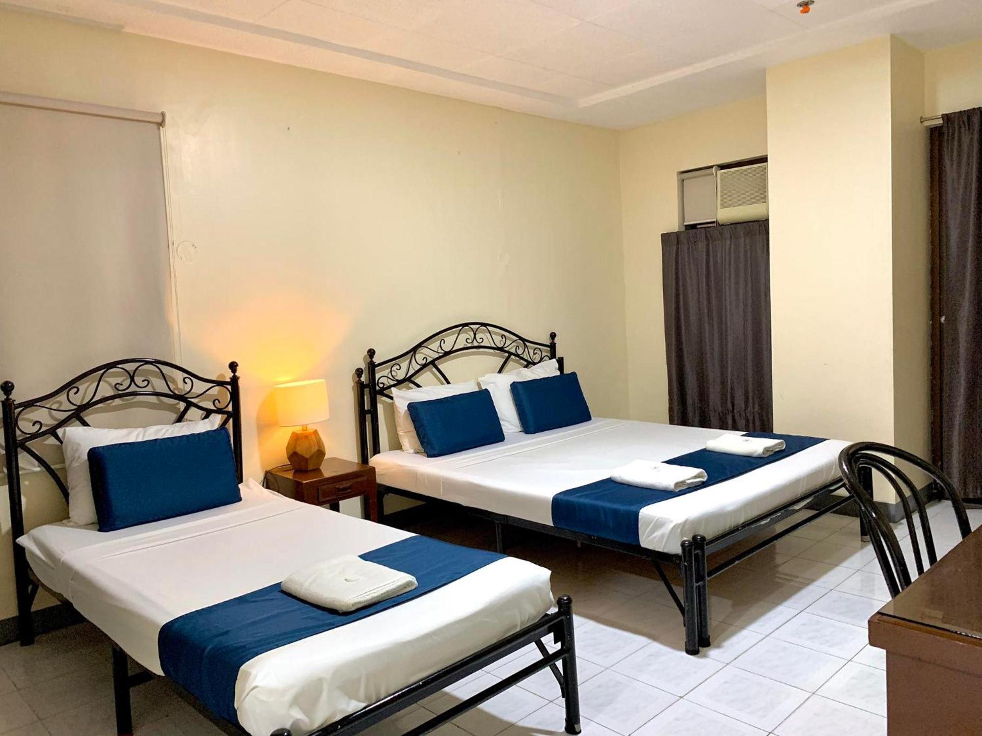 Fuente Hotel De Cebu Bagian luar foto